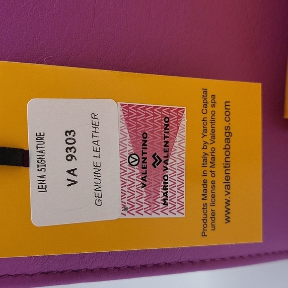 841- Valentino by Mario Valentino Lena Signature Crossbody Bag NWT - Picture 9 of 12